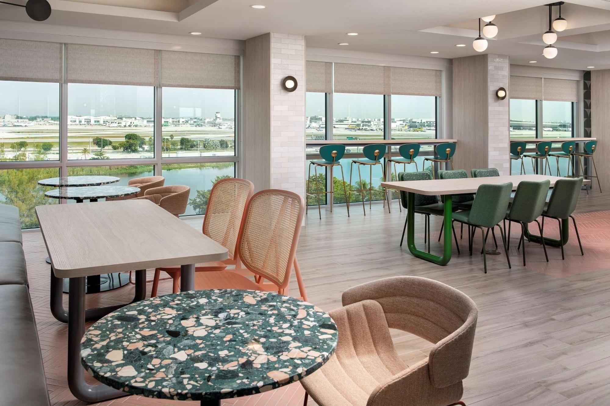 Tru By Hilton Miami Airport South Blue Lagoon, Fl ภายนอก รูปภาพ