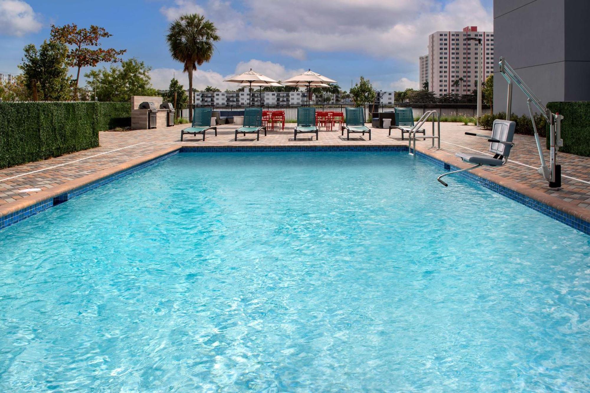 Tru By Hilton Miami Airport South Blue Lagoon, Fl ภายนอก รูปภาพ